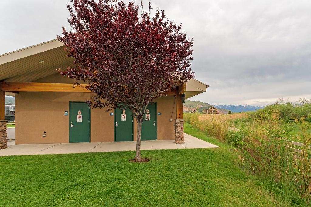 Pony Express Rv Resort North Salt Lake ภายนอก รูปภาพ