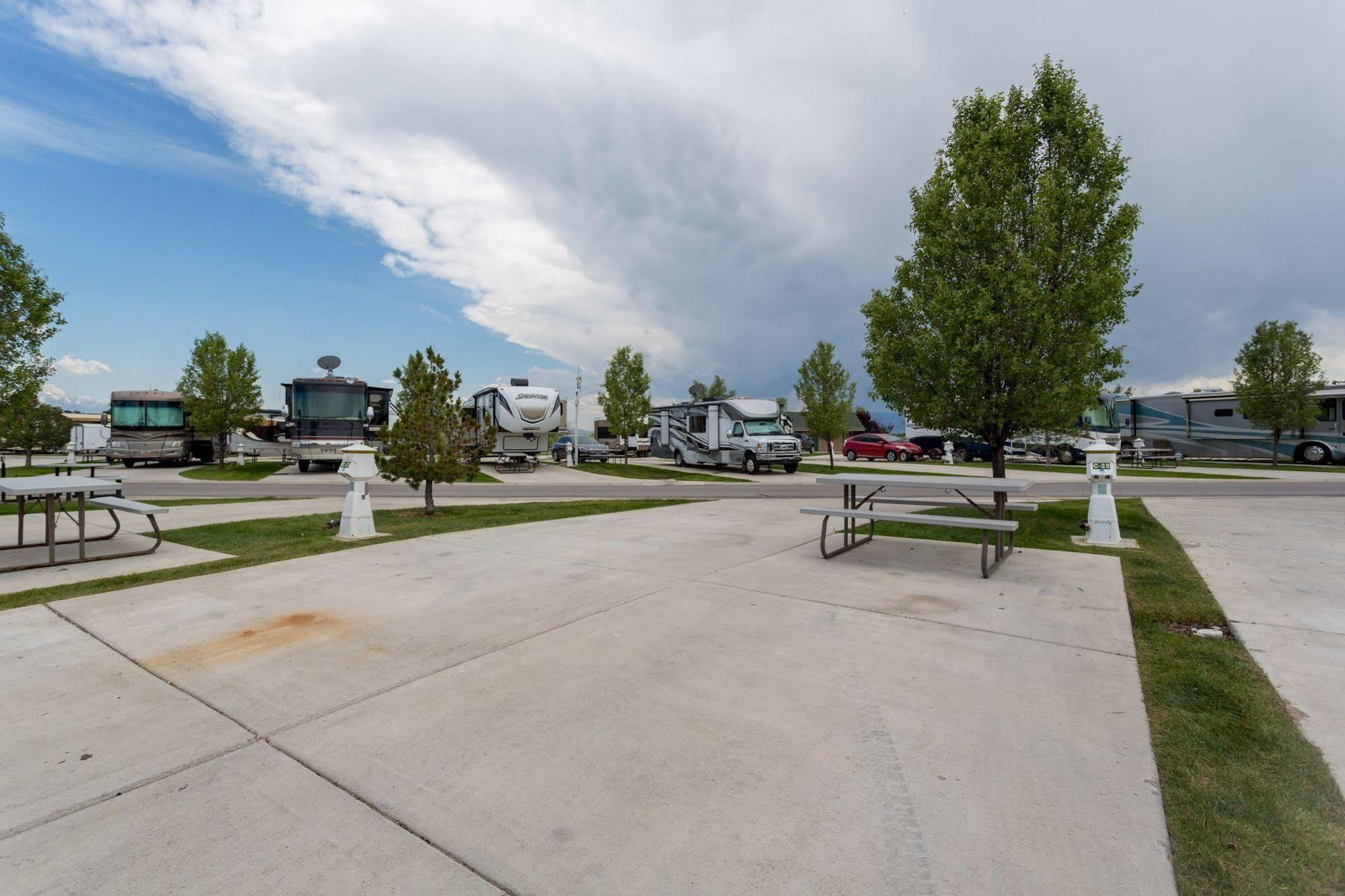 Pony Express Rv Resort North Salt Lake ภายนอก รูปภาพ