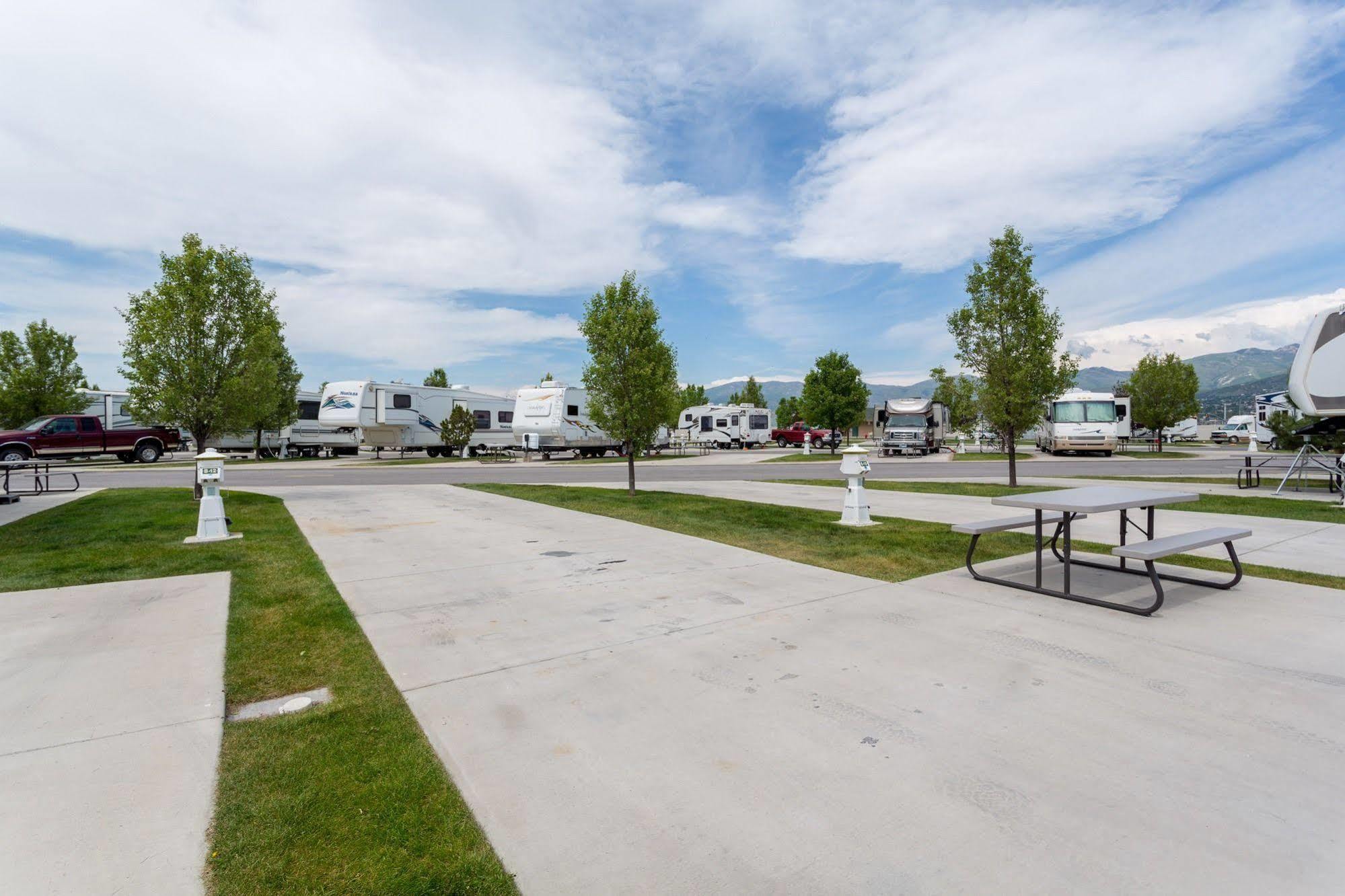 Pony Express Rv Resort North Salt Lake ภายนอก รูปภาพ