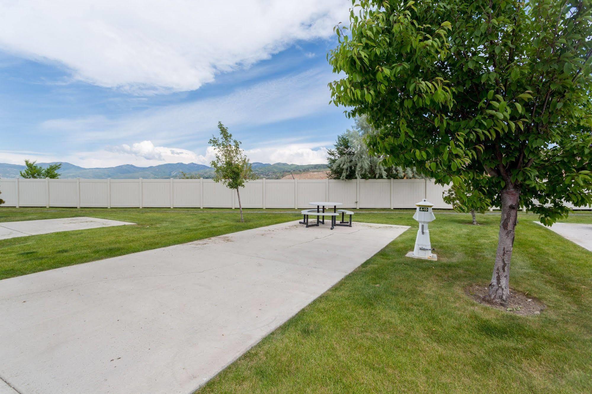 Pony Express Rv Resort North Salt Lake ภายนอก รูปภาพ