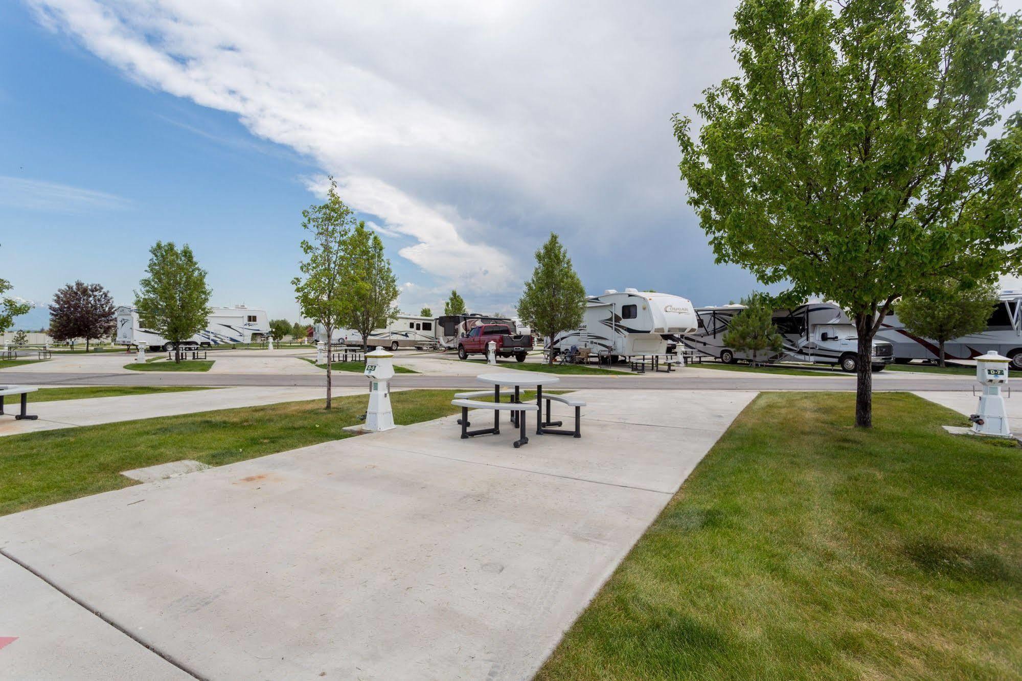 Pony Express Rv Resort North Salt Lake ภายนอก รูปภาพ